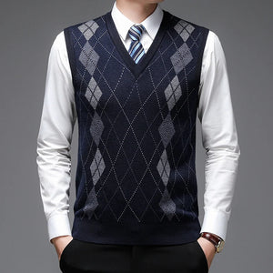 Men's Argyle Patterns Wool Knitwear High Quality Thick Sleeveless Sweater Men's V-Neck Plaid Warm Knit Vest Pullovers