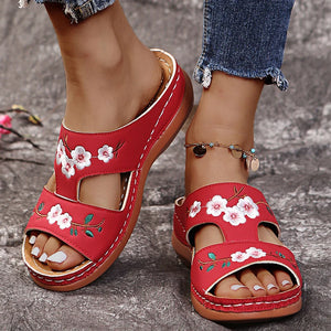 Women Slippers Embroider Flowers Leather Woman Sandals 2023 Outdoor Light Casual Wedges Slippers Slip on Summer Shoes for Women