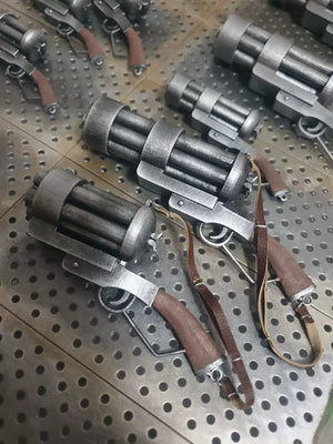 1/12 Soldier Mezco Hellboy Miniature Resin Weapon Scene Props For 6In Four Horsemen Action Figure Model Body