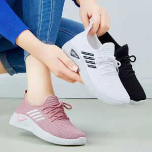 Trendy Shoes New Fly-Knit Sneakers Spring and Summer Soft Bottom Casual Mom Shoes Mesh Low-Top Running Student Shoes