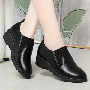 2024 Spring Fashion Comfortable Deep Mouth Soft Leather Loafers Women Platform Wedges Anti-slip Office Mom Work Shoes