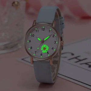 New Korean Women's Watch Fashion Glow Quartz Watch Minimalist Retro Daisy Student Wristwatch 손목시계 여성시계 Relojes Para Damas Reloj